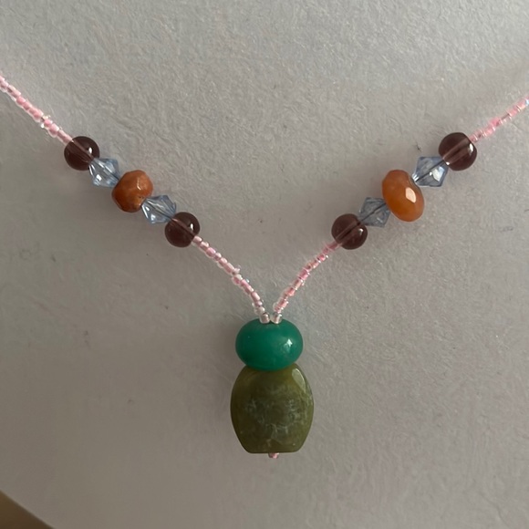 NWOT Multicolored stone necklace with pale pink seed beads - Picture 1 of 1